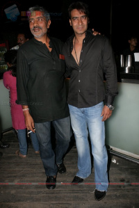 Raajniti photos