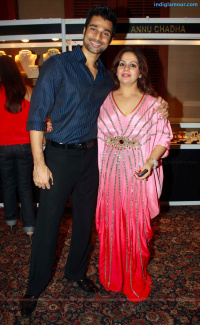 Annu Chadha's Diamond Jewellery Exhibition Hindi Event photos