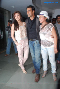 Patiala house music launch photos