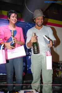 Farhan Akhtar Gul Panag launches Wednesday Soul Novel Photos Hindi Event photos