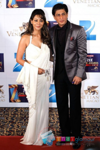 SRK and Kajal Agarwal at Zee Cine Awards 2012 Stills Hindi Event photos