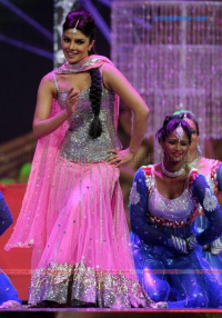 IIFA 2012 hot shots from Singapore photos