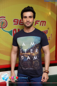 Star Cast of Ramaiya Vastavaiya at Radio Mirchi Mumbai Studio for Movie Promotion photos,Star Cast of Ramaiya Vastavaiya at Radio Mirchi Mumbai Studio for Movie Promotion stills