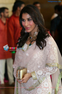 Sophie Chaudhary Hindi Actress photo