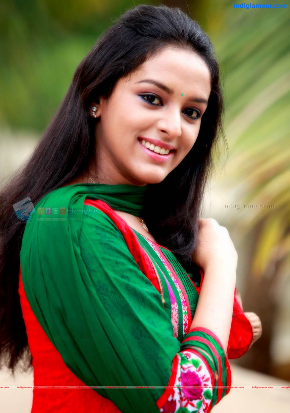 serial actress mahalakshmi hot photos