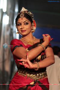 Asha Sarath Malayalam Actress photo