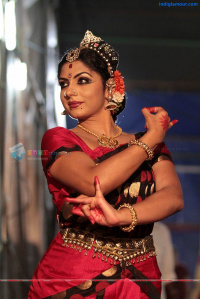 Asha Sarath Malayalam Actress photo