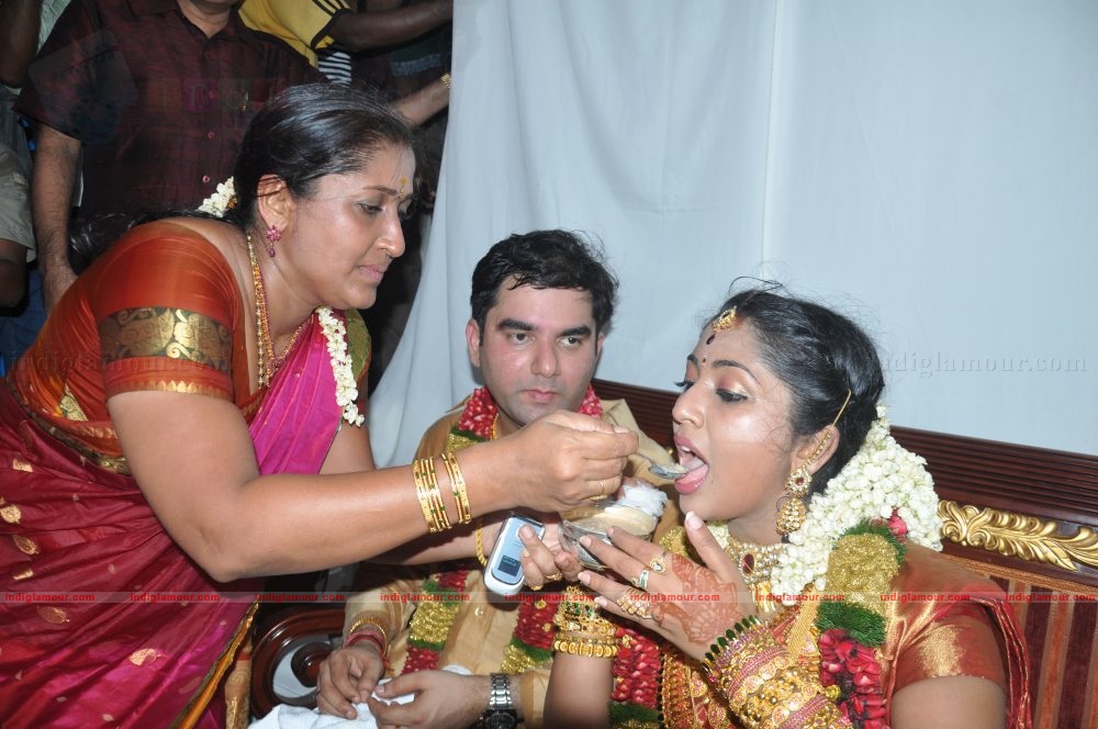 Actress Navya Nair Wedding Photos