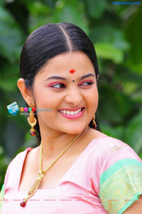 Srinidhi Malayalam Actress photo