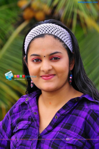 Srinidhi Malayalam Actress photo