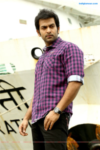Arjunan Sakshi photos