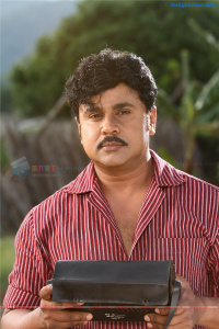 vellaripravinte changathi photos