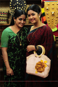 Venicile Vyapari photos