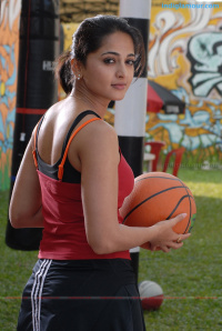 Anushka Tamil Actress photos