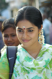 Poorna Tamil Actress photo