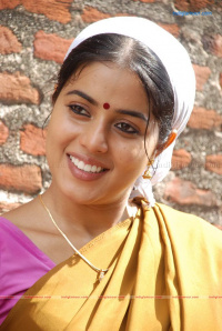 Poorna Tamil Actress photo