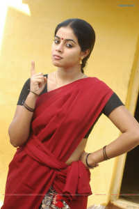 Poorna Tamil Actress photo