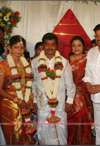 Kalavaani,Vaagai Sooda Vaa Director Sargunam Marriage photos