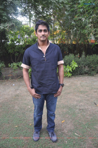 Kadhalil Sodhapuvadu Yeppadi movie Press Meet Tamil Event photos