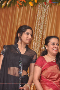 Four Frames Kalyanam son Satheesh Anjali Wedding Reception Stills Tamil Event photos