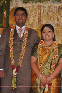Four Frames Kalyanam son Satheesh Anjali Wedding Reception Stills Tamil Event photos