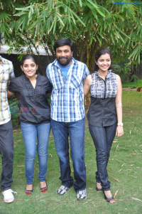 Niveda Thomas Tamil Actress photo