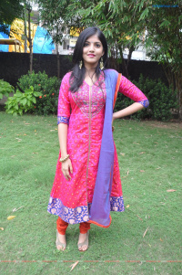 Anaswara Tamil Actress photo