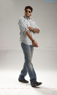 Boss Engira Baskaran Tamil Movie photos