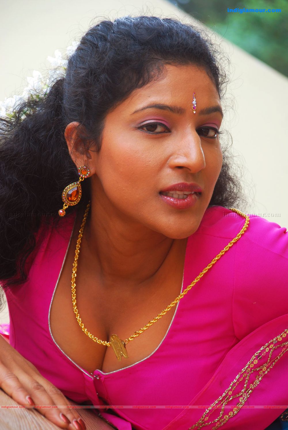 Watch 2012 2009 BDRip Telugu Tamil Hindi Eng