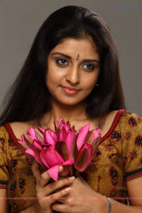 Manam Kothi Paravai photos