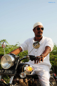 Neer Paravai photos
