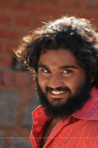 Kizhakku Paartha Veedu photos