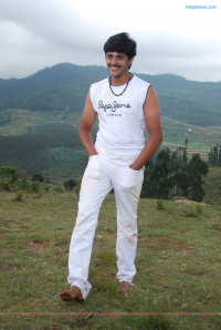 Madhavanum Malarvizhiyum photos