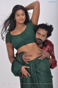 Sathiram Perunthu Nilaiyam photos