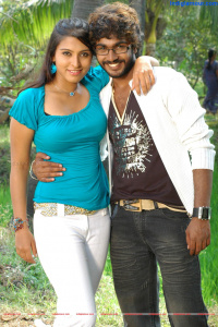 Ilamai Kadhal photos