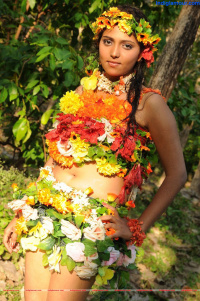 Naalu Perum Romba Nallavanga photos