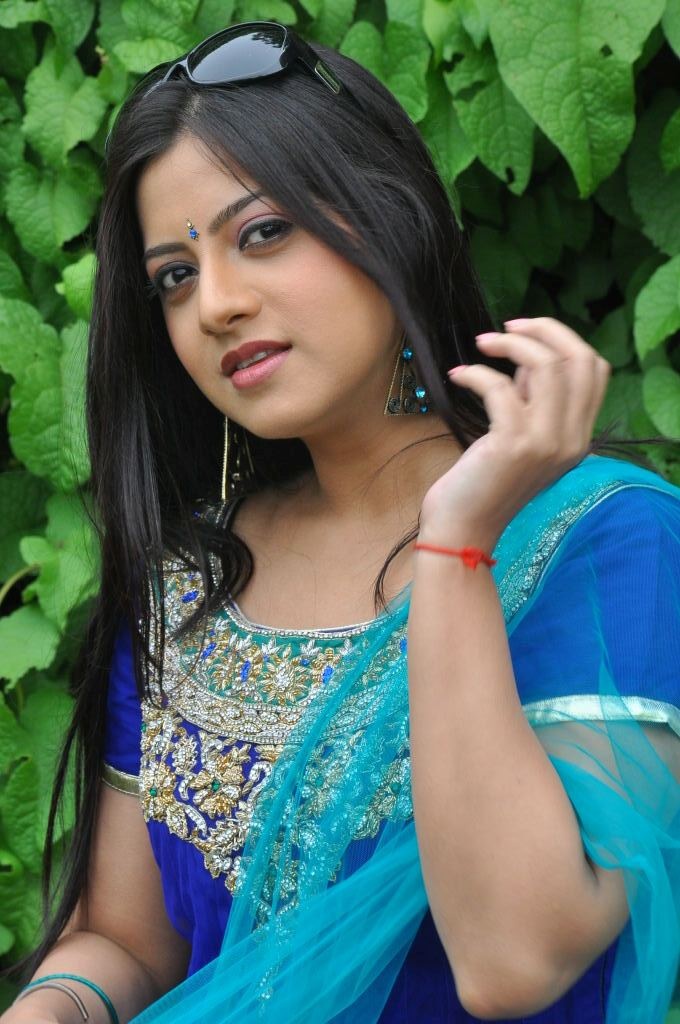 Keerthi Chawla Actress Photos Images Pics And Stills