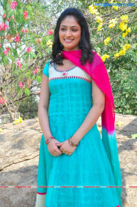 Haripriya South Actress photo