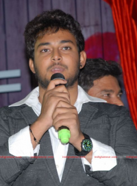 Memu Vayasukuvachham Audio photos