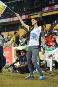 Kerala Strikers vs Mumbai Heroes stills Telugu Event photos