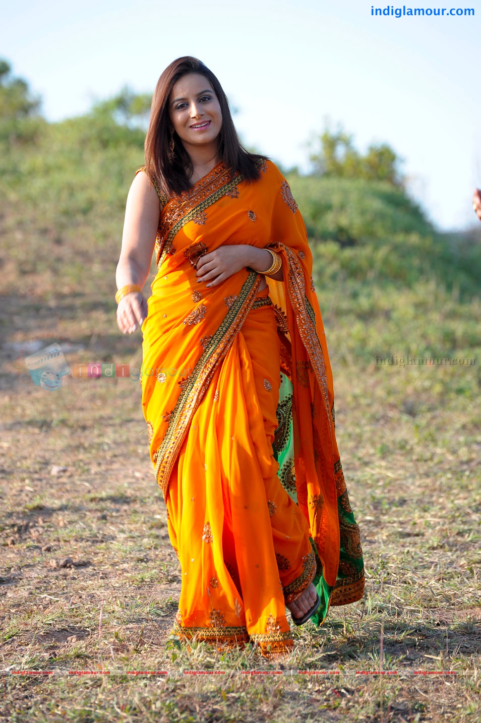 Pooja Gandhi Actress Photo Image Pics And Stills