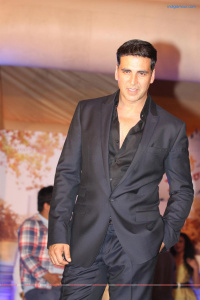 Akshay Kumar photos
