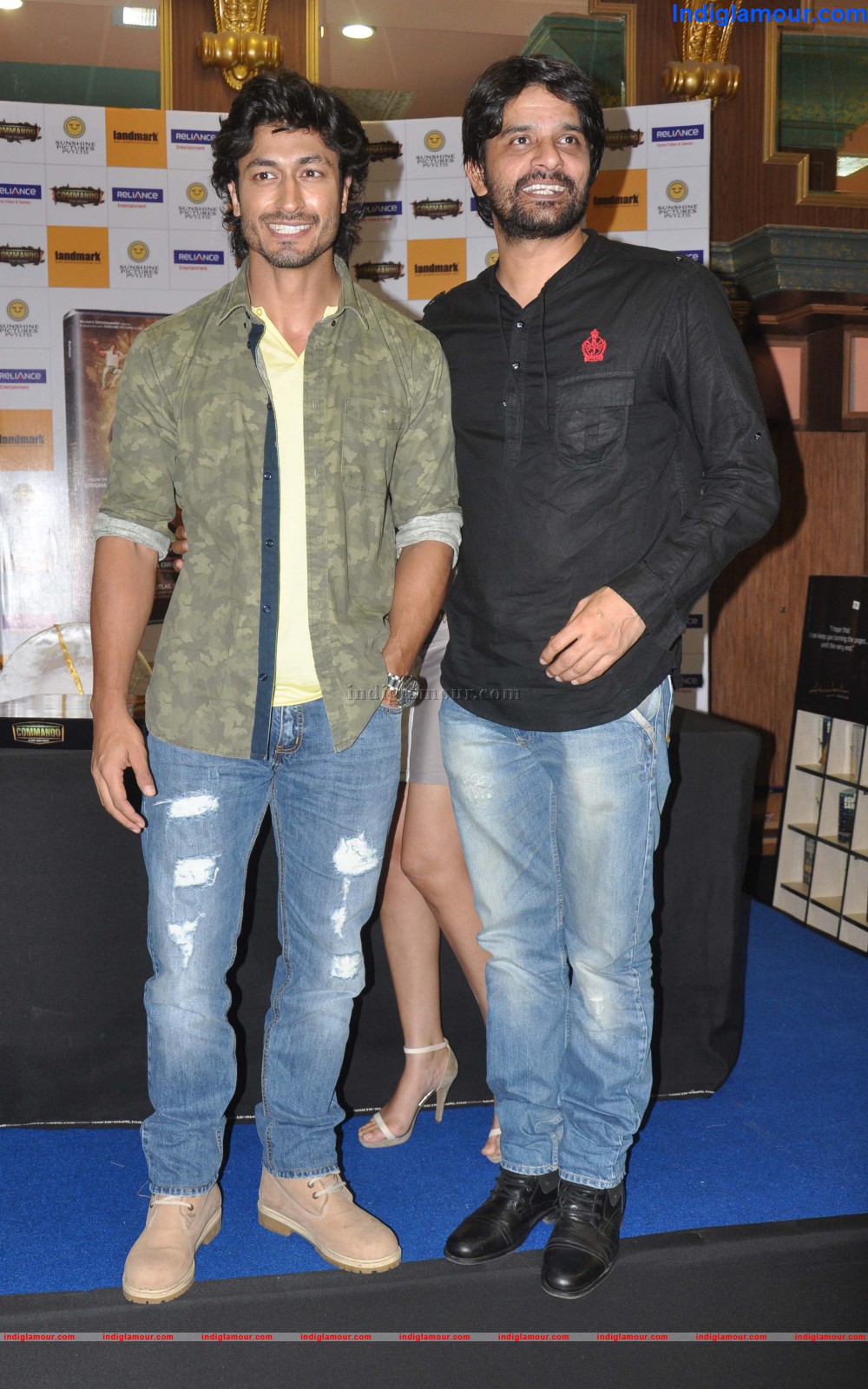Vidhuth Jamval Actor hd photo