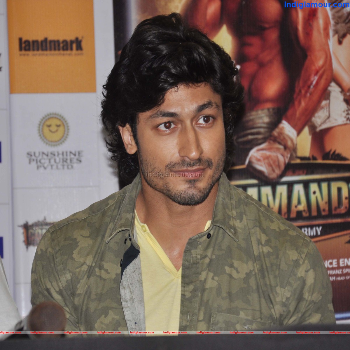 Vidhuth Jamval Actor hd photo