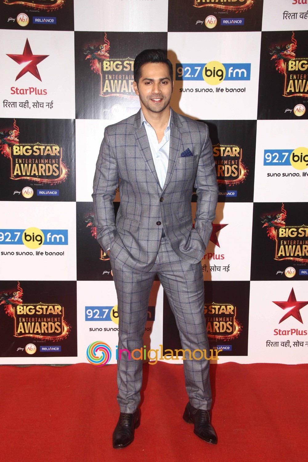 Varun Dhawan Actor hd photo