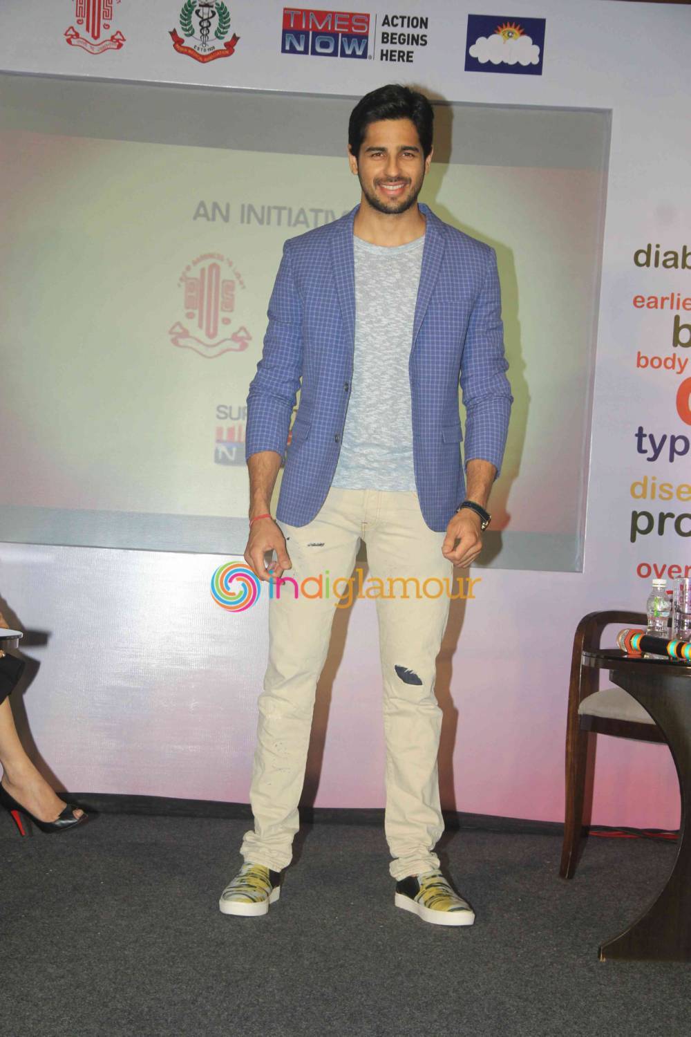 Sidharth Malhotra Actor hd photo