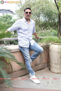 Akshay Kumar photos