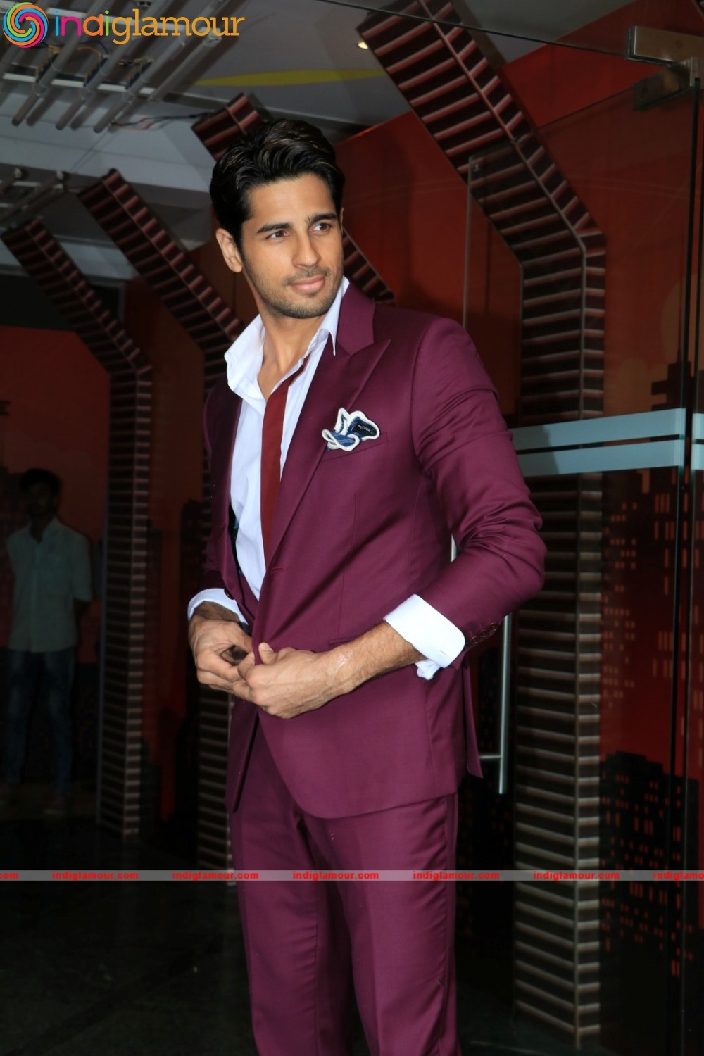 Sidharth Malhotra Actor hd photo