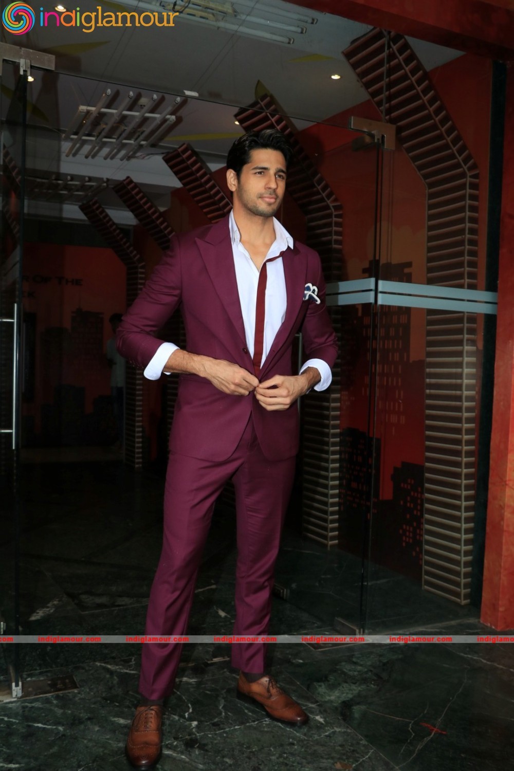 Sidharth Malhotra Actor hd photo