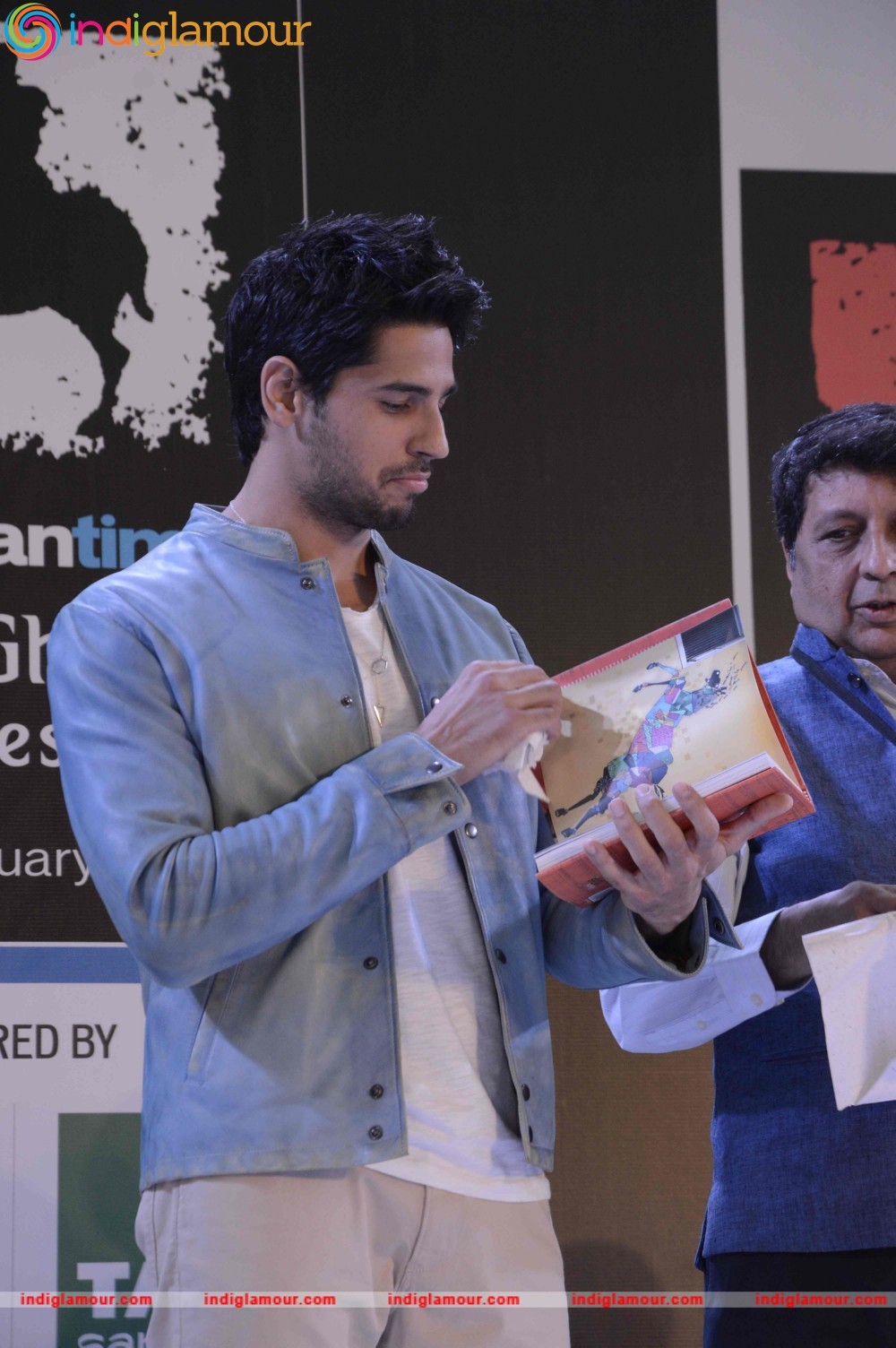 Sidharth Malhotra Actor hd photo